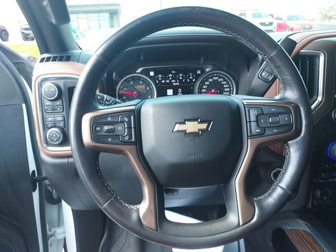 Used 2022 Chevrolet Silverado 3500 High Country image 20