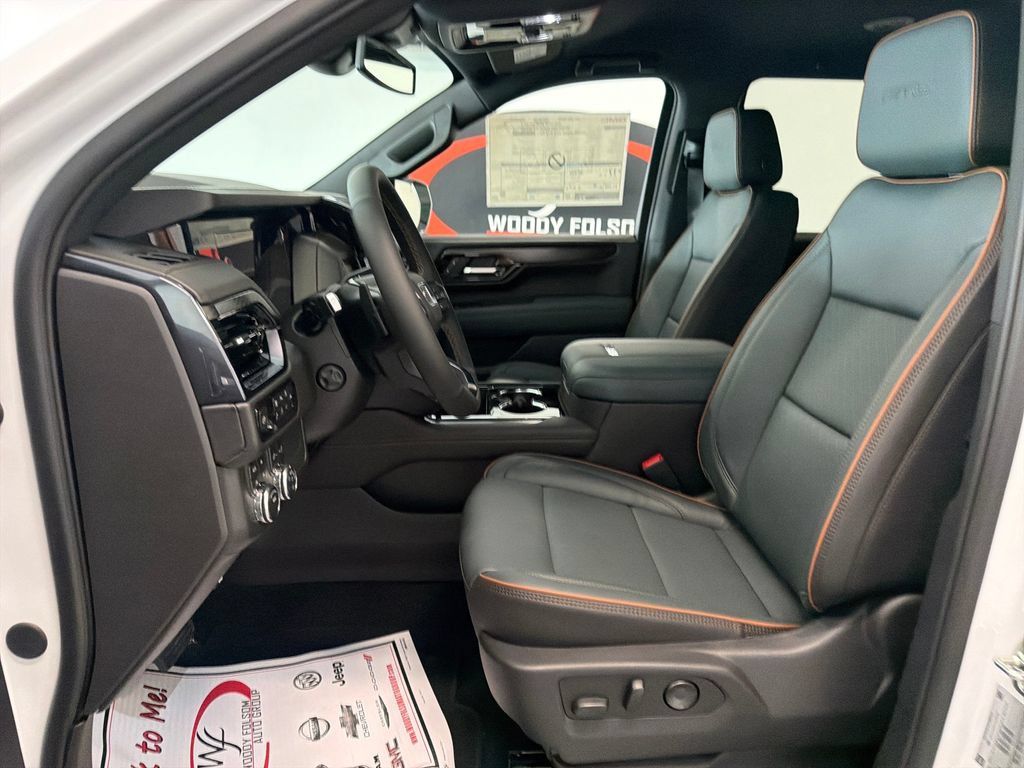 New 2026 GMC Yukon AT4 AWD/4WD image 11