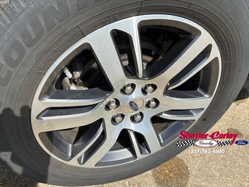 Used 2024 Ford Expedition Limited RWD image 18