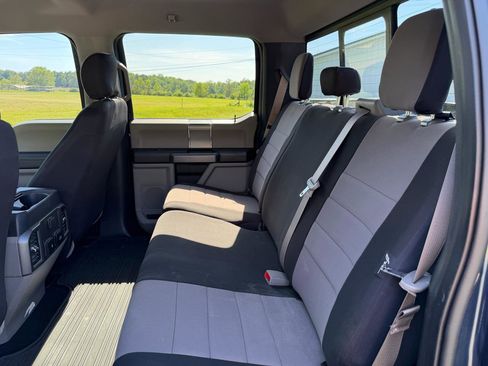 Used 2019 Ford F250 XLT w/ XLT Premium Package AWD/4WD image 42