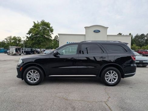Used 2023 Dodge Durango SXT AWD/4WD image 6