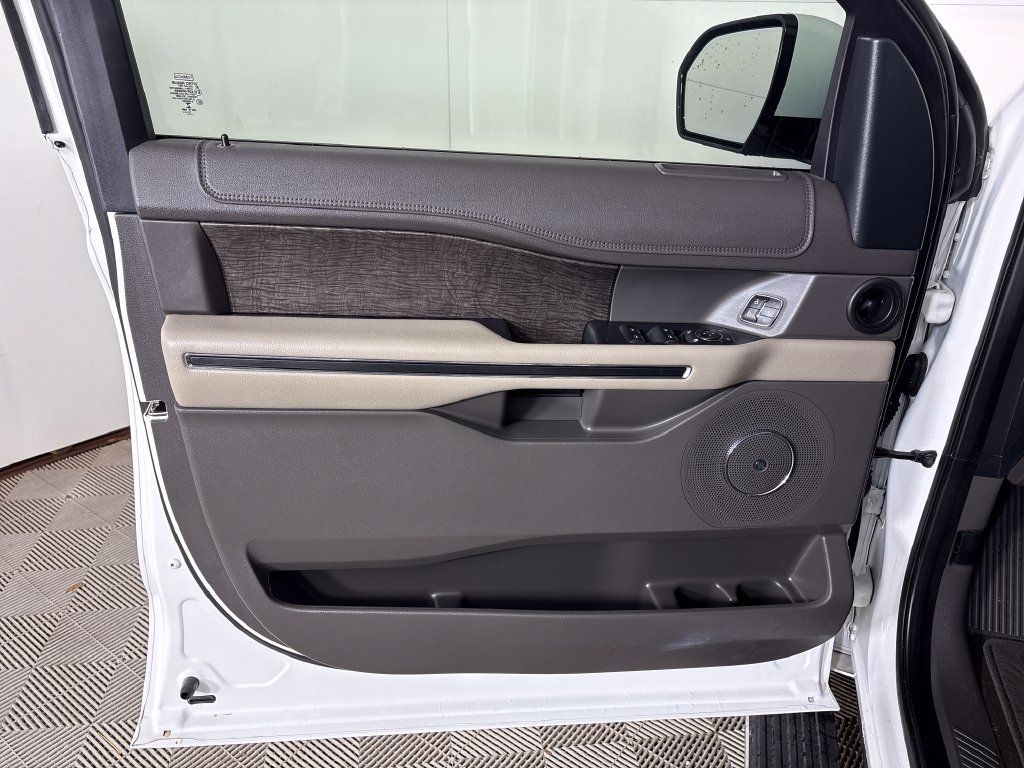 Certified 2021 Ford Expedition Limited RWD image 17