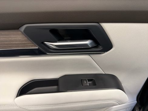 New 2026 GMC Terrain Denali w/ LPO, Floor Liner Package image 26