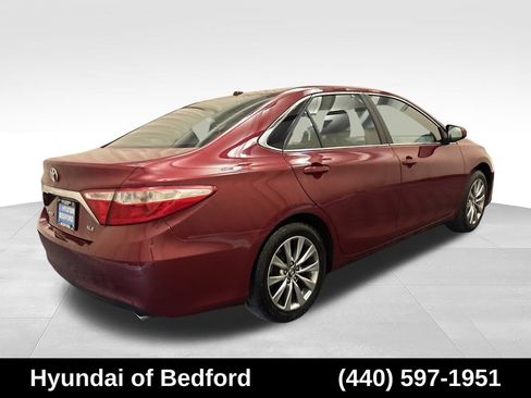 Used 2016 Toyota Camry XLE w/ Moonroof Package FWD image 5
