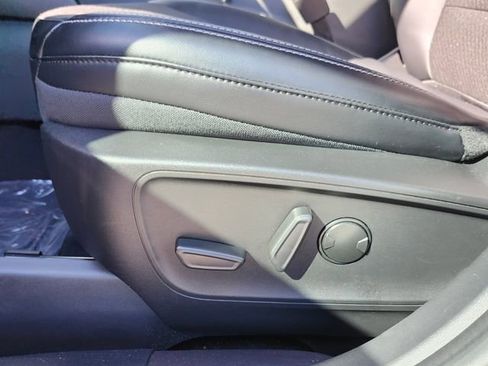 Used 2023 Ford Escape SE FWD image 10