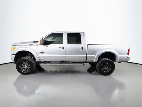 Used 2016 Ford F350 Platinum w/ FX4 Off-Road Package AWD/4WD image 9