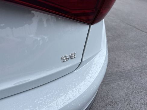 New 2026 Volkswagen Jetta SE FWD image 7