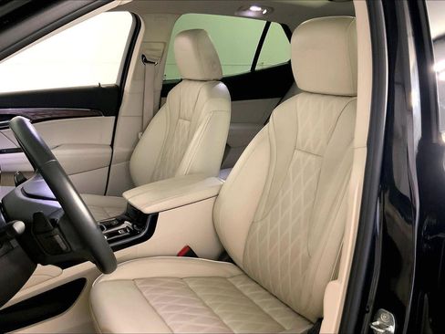 Used 2023 Buick Envision Avenir image 22