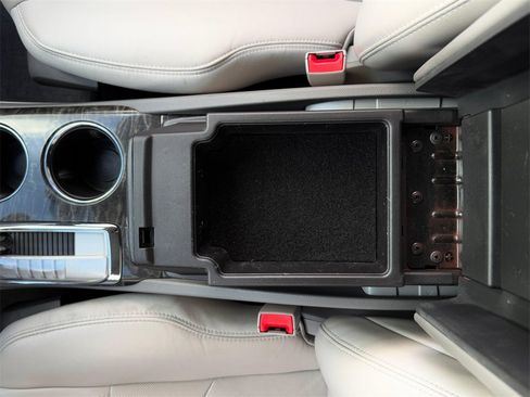 Used 2014 Buick Enclave Leather w/ Trailering Provision Package image 32