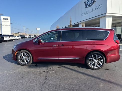 Used 2017 Chrysler Pacifica Touring-L Plus w/ Advanced Safetytec Group image 23