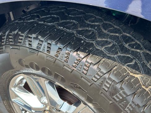 Used 2015 Ford F150 Lariat AWD/4WD image 52