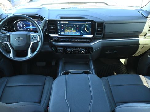 Used 2025 Chevrolet Silverado 2500 LTZ w/ Trail Boss Package image 3