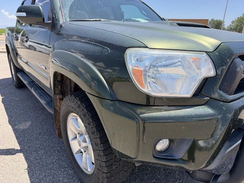 Used 2012 Toyota Tacoma 4x4 Double Cab w/ TRD Sport Pkg image 13