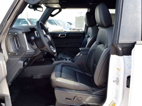 New 2026 Ford Bronco Outer Banks image 18