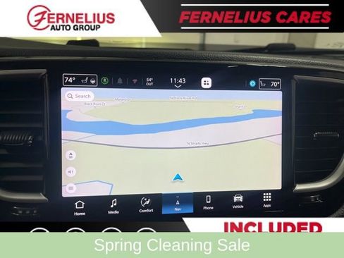 Used 2023 Chrysler Pacifica Limited FWD image 42