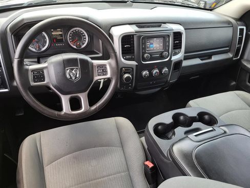 Used 2022 RAM 1500 Classic SLT AWD/4WD image 15