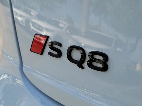 Used 2025 Audi SQ8 Premium Plus w/ 23" Wheel Package image 7