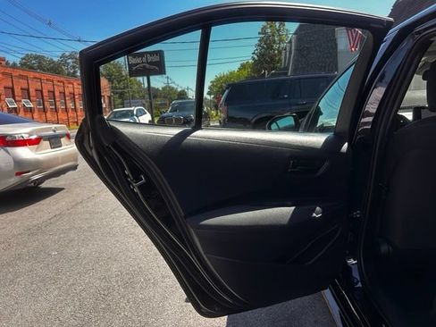 Used 2024 Toyota Corolla LE FWD image 13