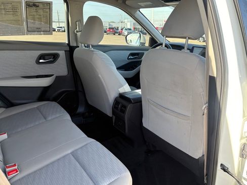 Certified 2023 Nissan Rogue SV image 35