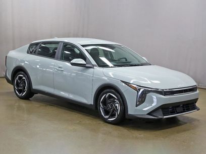 New 2025 Kia K4 EX