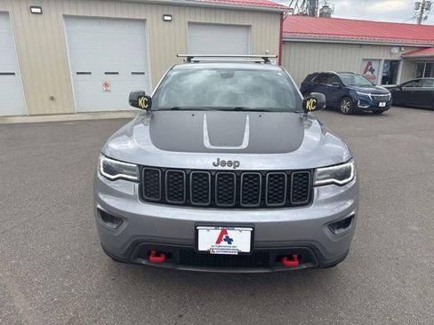 Used 2019 Jeep Grand Cherokee Trailhawk w/ Trailhawk Luxury Group image 8