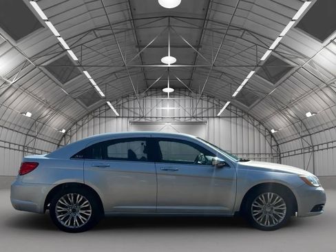 Used 2012 Chrysler 200 Limited w/ Sun/Sound Group image 6