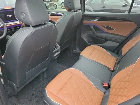 Used 2026 Volkswagen Tiguan SEL R-Line image 11