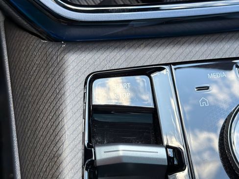 Certified 2025 BMW X3 xDrive30i w/ Premium Package image 28