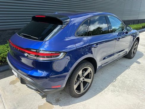 Certified 2026 Porsche Macan w/ Premium Package Plus AWD/4WD image 8