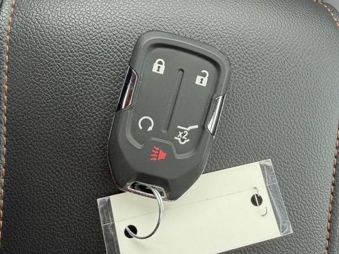 Used 2023 GMC Acadia AT4 w/ Technology Package image 35