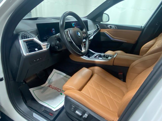 Used 2024 BMW X5 xDrive50e w/ Premium Package AWD/4WD image 10