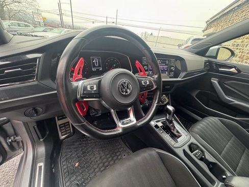 Used 2019 Volkswagen Jetta GLI image 26