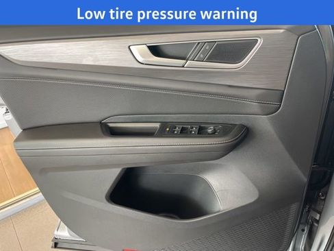 New 2026 Volkswagen Atlas Cross Sport SE image 7