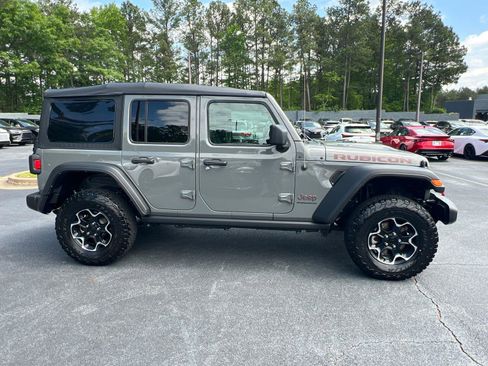 Used 2023 Jeep Wrangler Unlimited Rubicon w/ Cold Weather Group AWD/4WD image 5