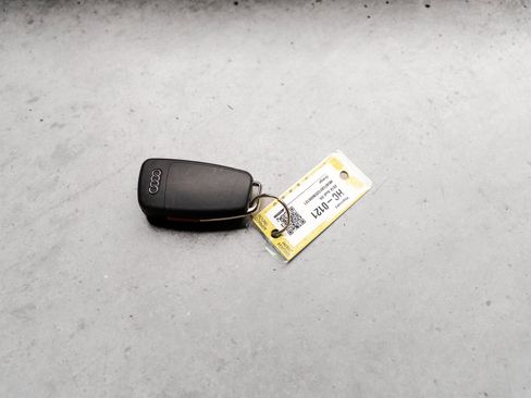 Used 2014 Audi R8 V8 w/ Ceramic Brake Package image 71