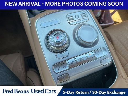 Used 2024 Genesis G90 3.5T AWD/4WD image 17