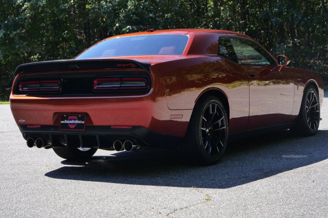 Used 2022 Dodge Challenger SRT Hellcat w/ Plus Package RWD image 9