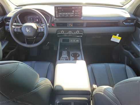 Certified 2026 Honda Passport RTL image 17