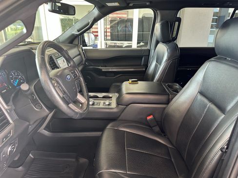 Certified 2019 Ford Expedition XLT w/ Equipment Group 202A AWD/4WD image 16