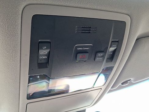 Used 2019 Lexus RX 450h AWD image 27