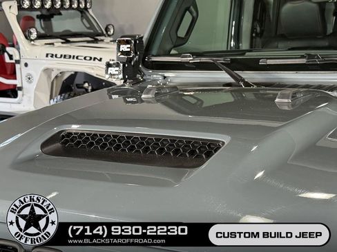 Used 2026 Jeep Wrangler Unlimited Rubicon AWD/4WD image 5