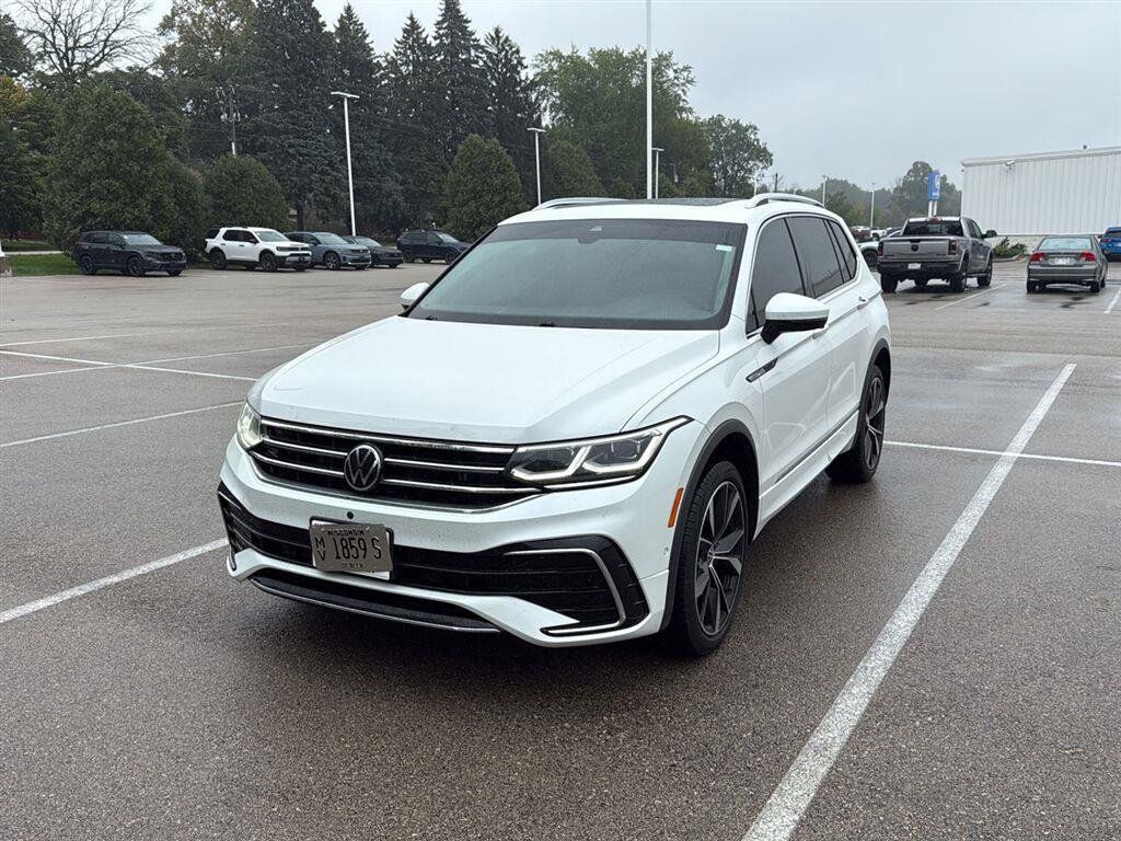 Used 2022 Volkswagen Tiguan SEL R-Line AWD/4WD image 19