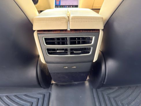 Used 2018 Tesla Model S 100D AWD/4WD image 20
