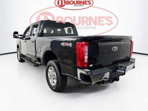 Used 2025 Ford F250 XLT AWD/4WD image 8