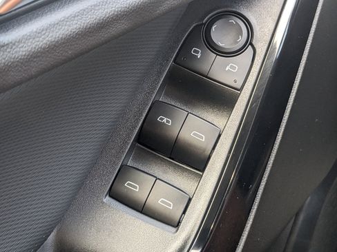 New 2026 Chevrolet Equinox LT image 25