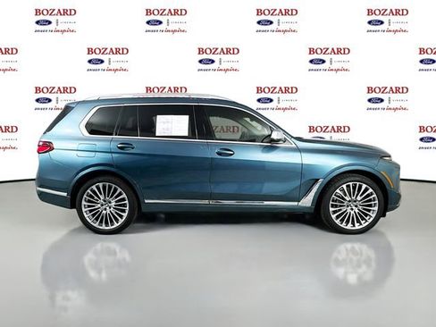 Used 2024 BMW X7 xDrive40i image 9