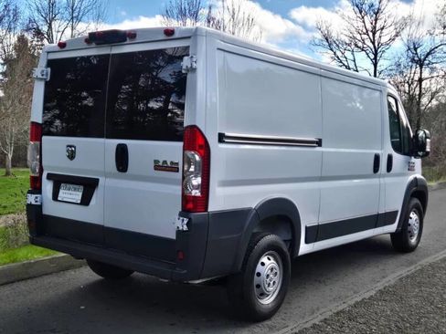 Used 2018 RAM ProMaster 1500 FWD image 2