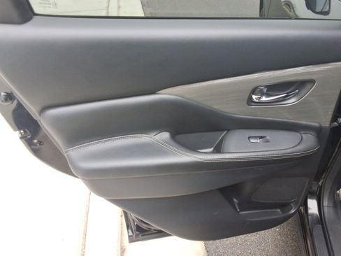 Used 2017 Nissan Murano Platinum image 22