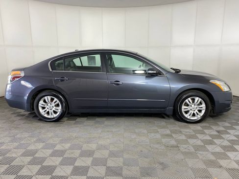 Used 2010 Nissan Altima 2.5 SL w/ SL Pkg image 8