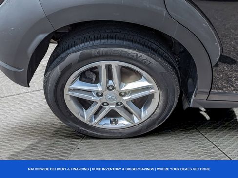 Used 2022 Hyundai Kona SE image 15